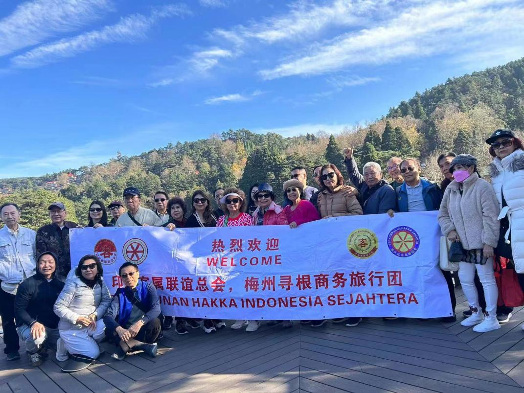 江西庐山迎来今年首个大型入境旅游团