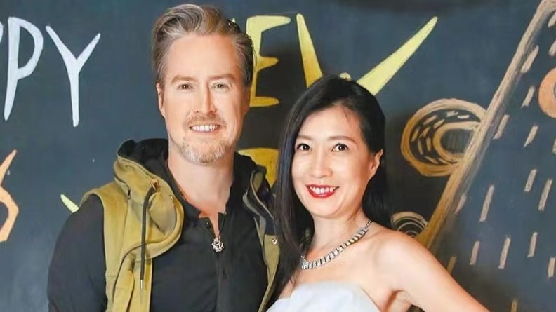 夏克立返台称要追回2亿财产:在黄嘉千那边,但下落不明_凤凰网