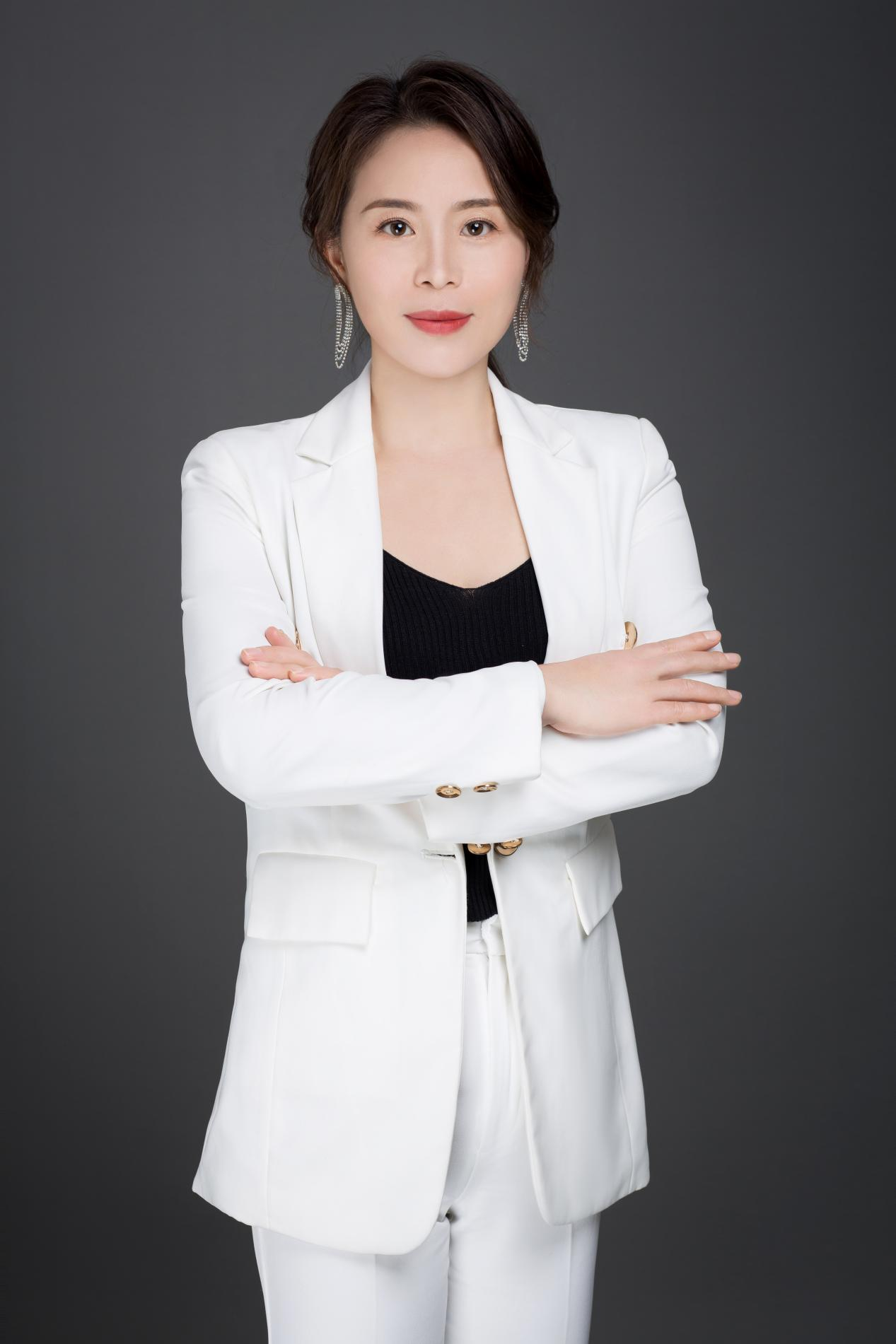泰康人寿长沙地区精英保险代理人何锦玲:保险新征程 觅得人生新价值