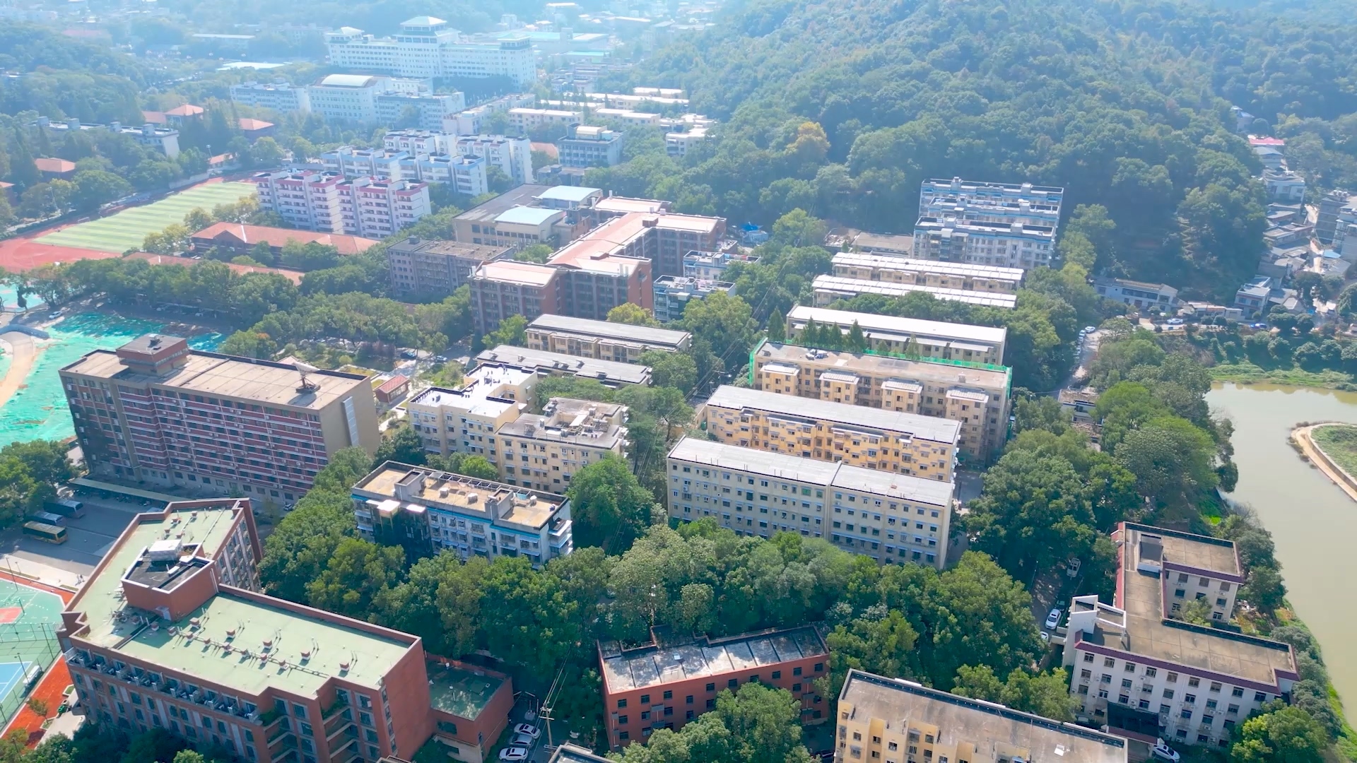 网格故事：老旧小区换新颜！这个小区“变装”了