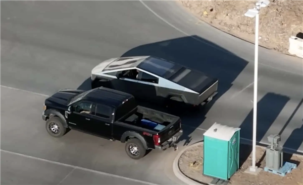 车长超过5.6米!特斯拉Cybertruck皮卡详细参数曝光