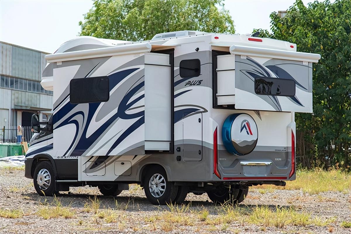 瑞弗s820plus进口房车上海现车特价