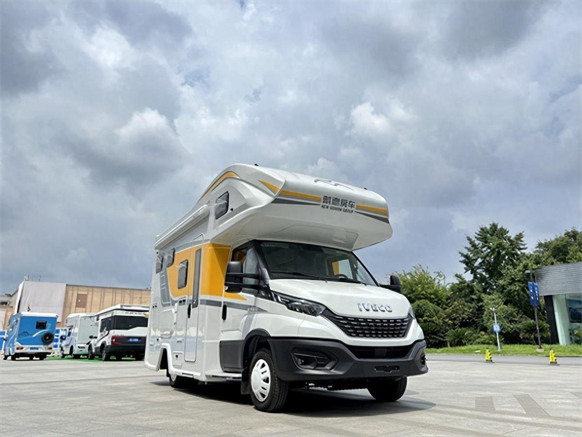 戴德e途promax进口依维柯双拓展房车