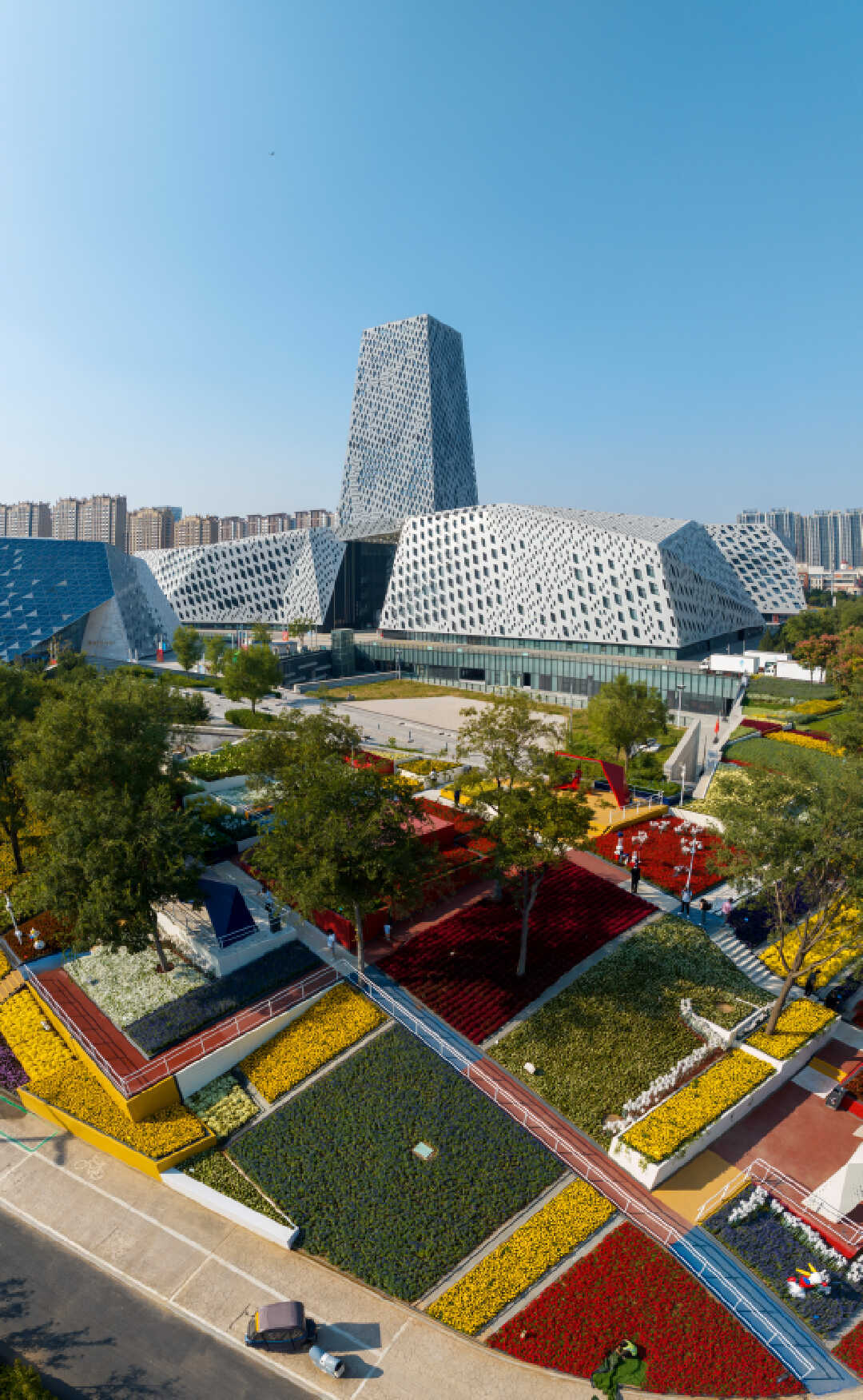 名家精英荟聚共享饕餮盛宴 2023年金钟之星全国古筝艺术盛典在济南成功举办