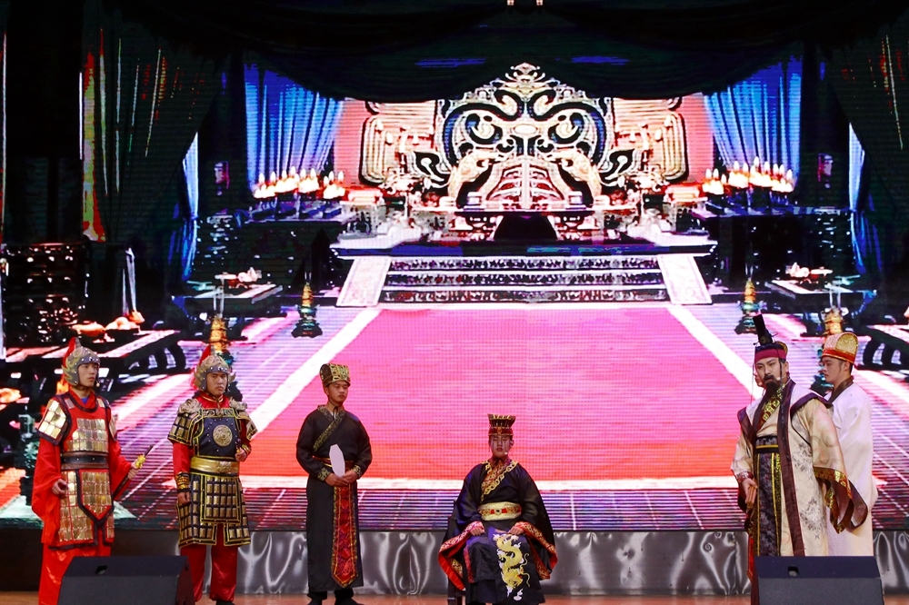 杨凌职业技术学院原创舞台情景剧《郑国渠》首场汇报演出精彩上演