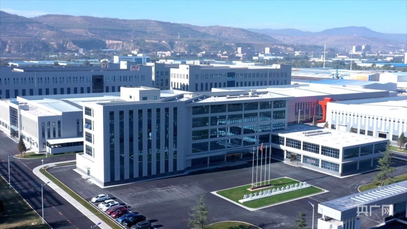 平凉工业园区中小企业孵化基地俯瞰图（央广网发　平凉工业园区供图）