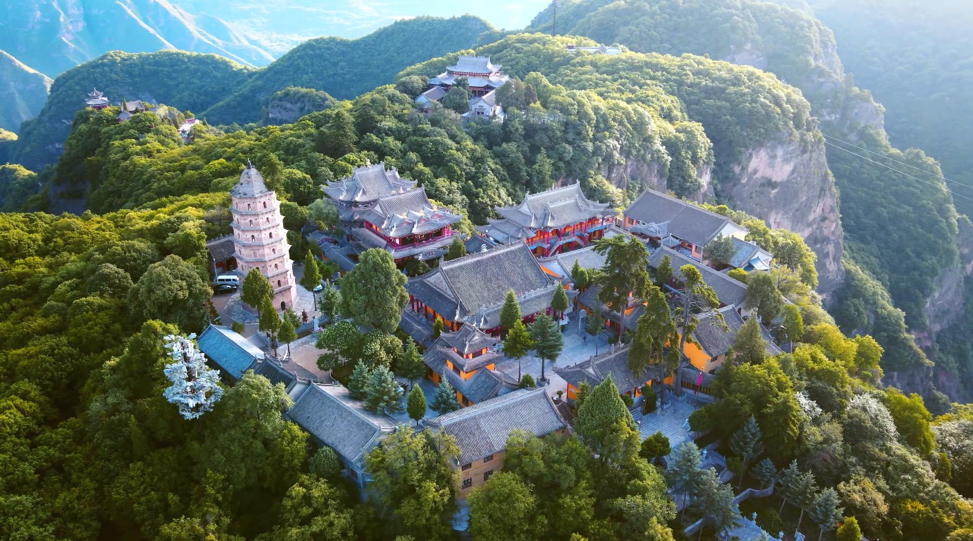 问道崆峒：行隐人间，仗剑天涯，仙风道骨的康养福地 ｜大美中国