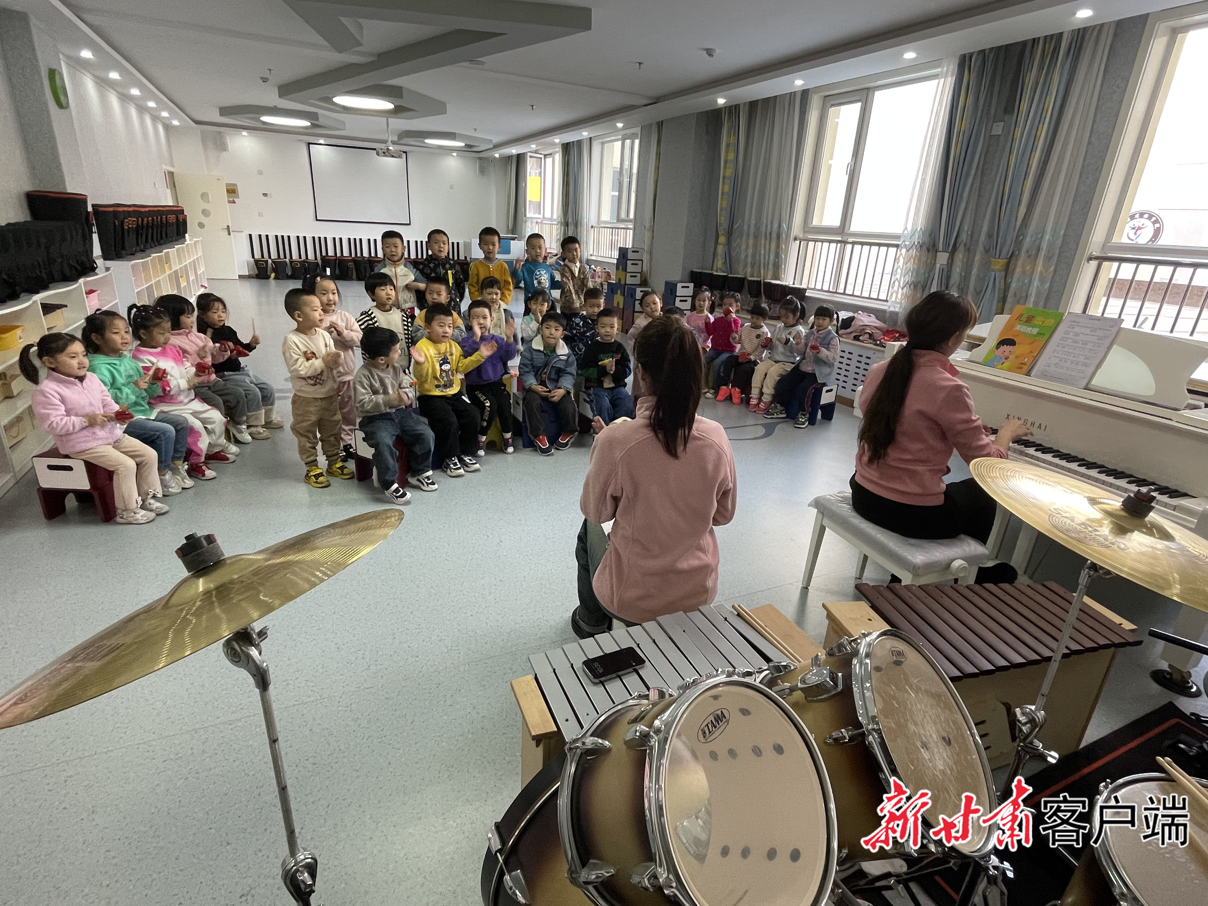 起跑线恐慌莫让家长内卷卷丢孩子童年