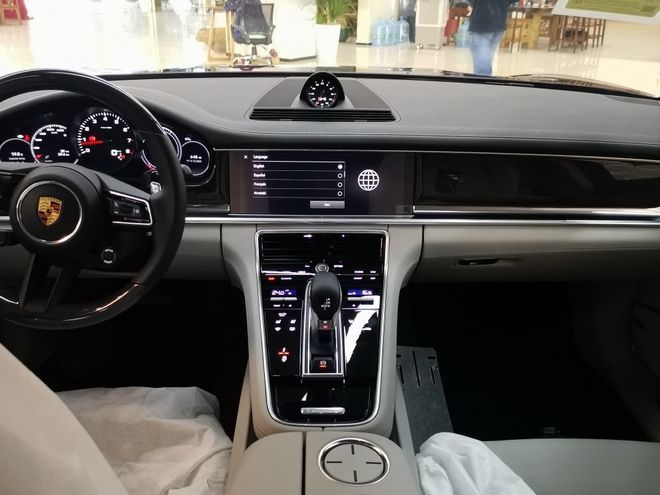 23款保时捷帕拉梅拉29t高功率现车特价