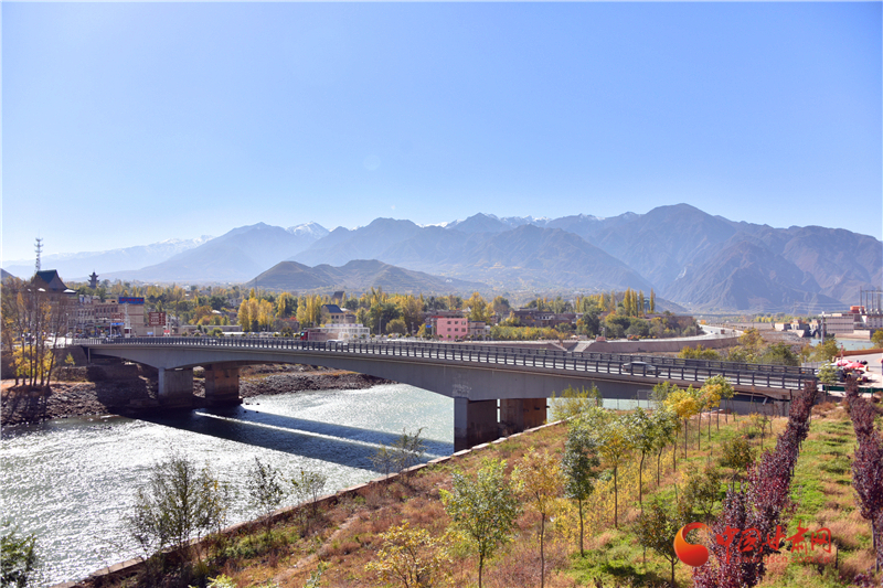 大河家黄河大桥"握手"临津古渡:续写千年使命与荣光