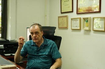 大卫·弗格森：走过万里中国路的“文字匠人”