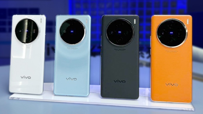 vivo X100系列发布四款颜色：落日橙、星际蓝、白月光和辰夜黑