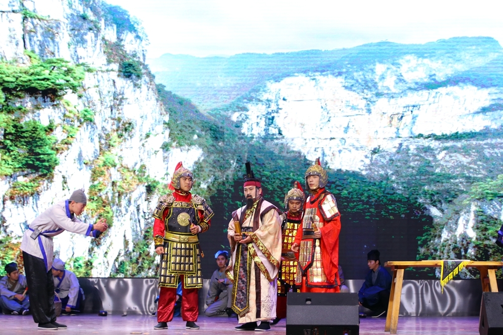 杨凌职业技术学院原创舞台情景剧《郑国渠》首场汇报演出精彩上演