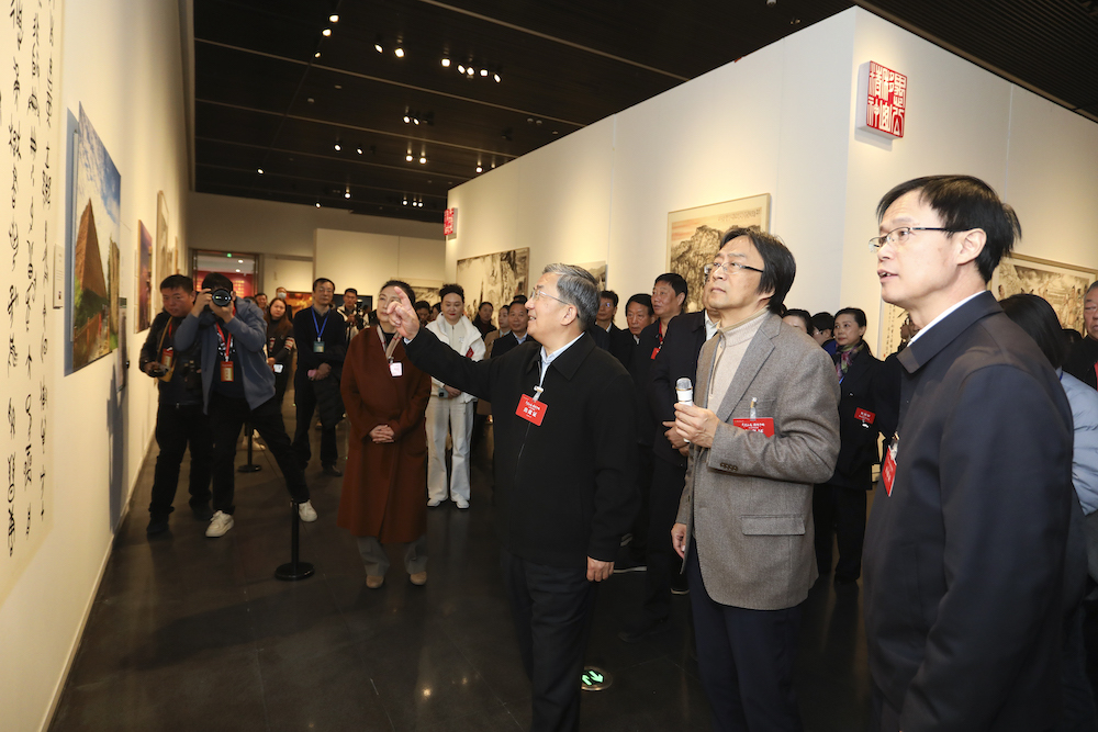 见证出彩河南印记,“行走河南·读懂中国”文艺作品展在郑州开幕凤凰网河南_凤凰网