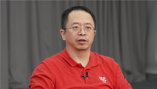 周鸿祎谈余承东与何小鹏AEB之争:任何情况都支持华为