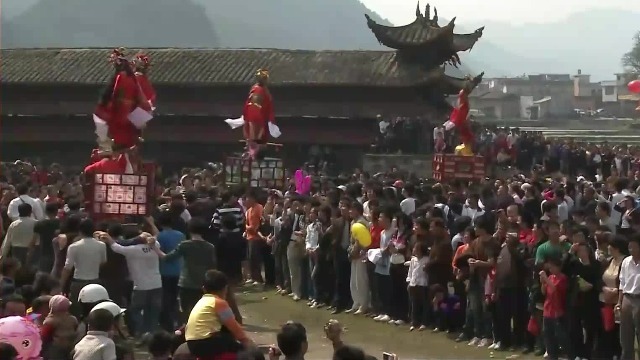 土客械斗震动知识分子圈层，徐旭曾由此写下“客家研究开山之作”的名篇