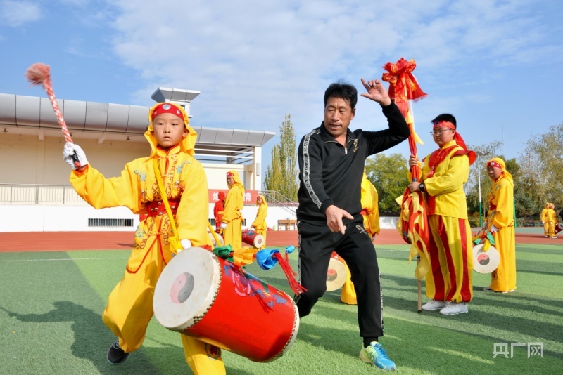 皋兰打通生命线福泽万千百姓 六百年太平鼓击时代新声凤凰网甘肃_凤凰