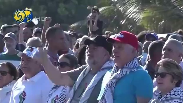 古巴领导人带领数千抗议民众在美使馆外游行示威