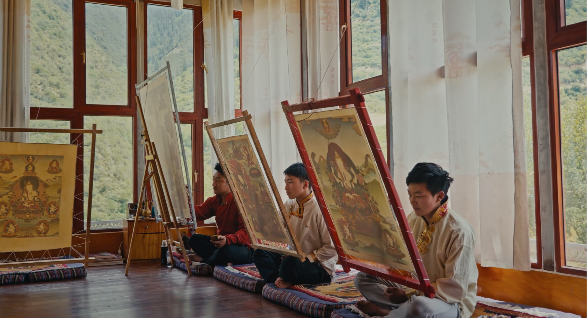 图片截取自凤凰网旅游文旅纪录片《探秘丝路甘孜·解码川西秘境》