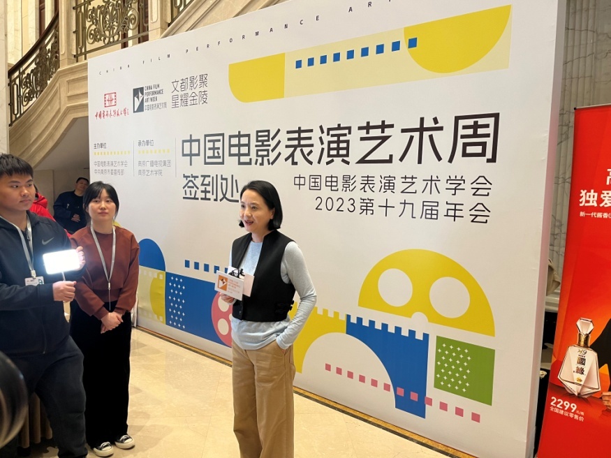 演员陶慧敏接受牛咔视频采访