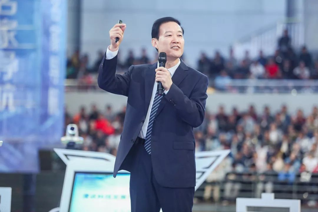 段宝岩院士讲授《开学第一课》