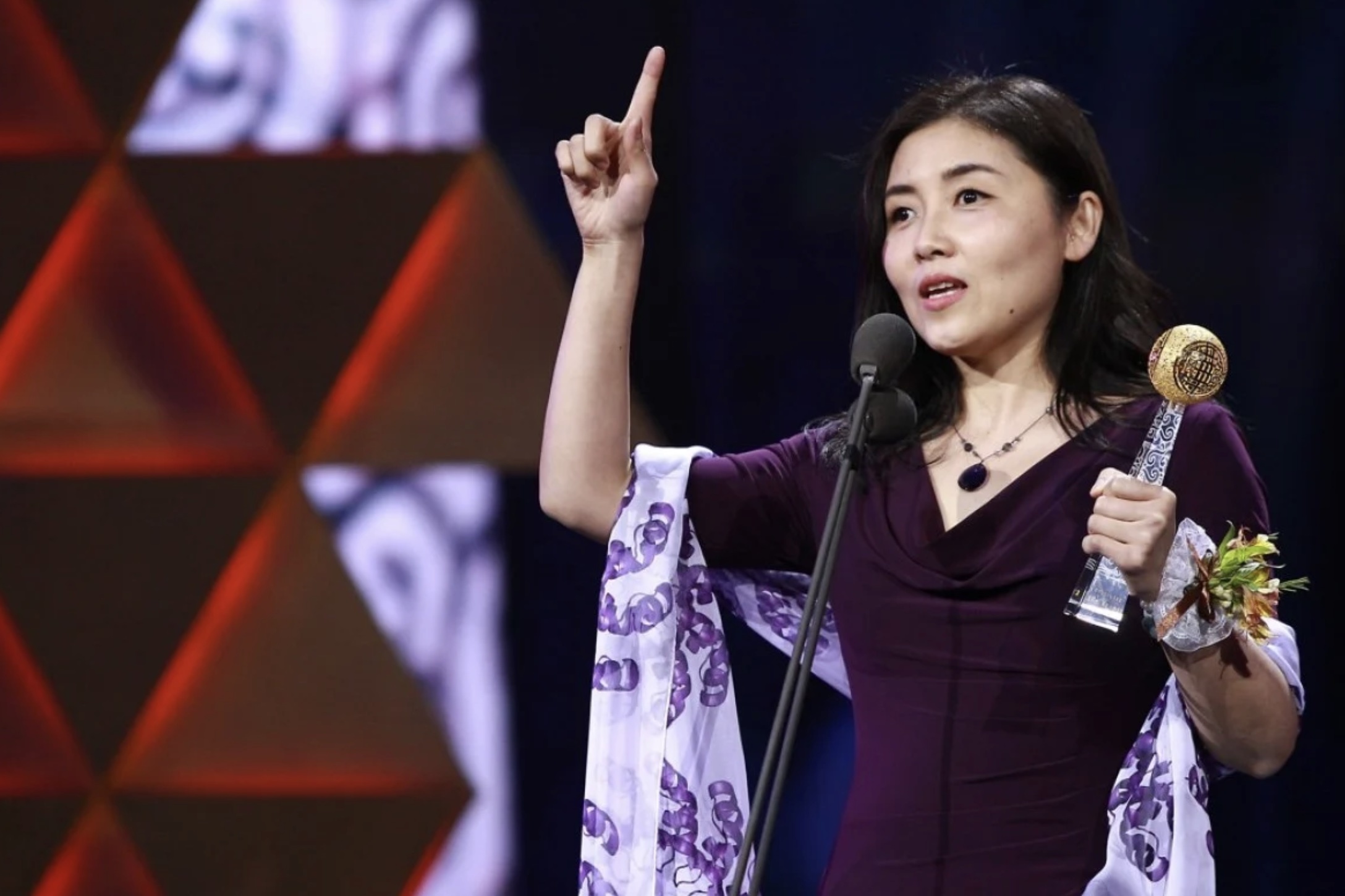 凤凰晚报|两次申报终当选,45岁颜宁成为2023年中科院最年轻院士
