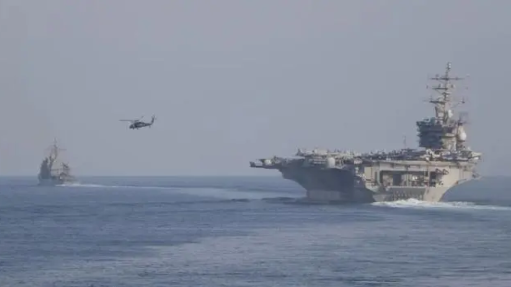 伊朗无人机逼近美航母 美军谴责“不专业”