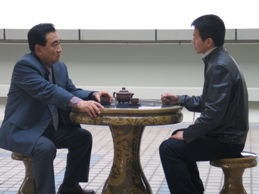 《国家机密》中,鲍国安与吴若甫的对手戏剧照