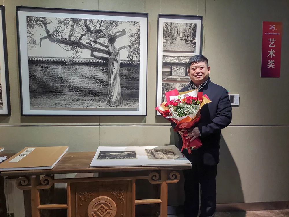 一等奖 《三孔》（组照）节选 作者：井源