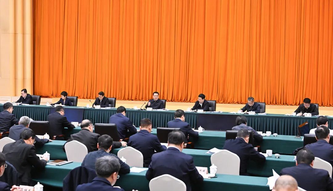 11月30日下午，六届市委全面深化改革委员会召开第七次会议。苏思 摄