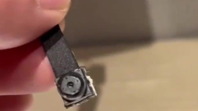 博主举报酒店有针孔摄像头酒店他为出售检测仪搞恶作剧我们买了