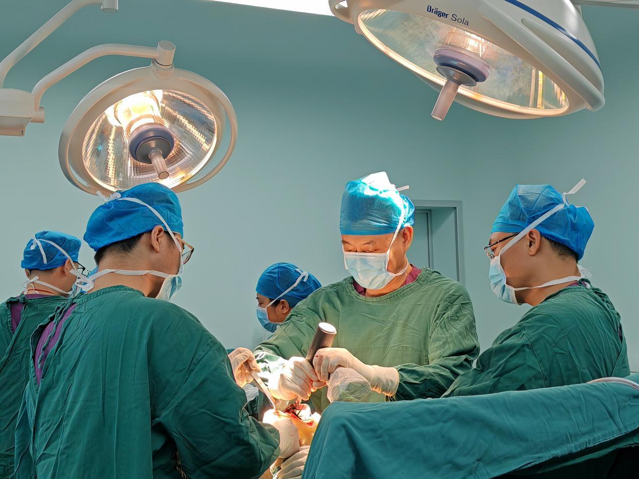 华西医院领办三亚市人民医院两周年，骨科联合举办三大活动助力学科建设