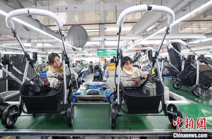 童车之都河北平乡小童车驶入国际大市场