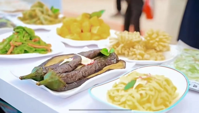 “好味山东”健康肉、预制菜双品牌入沪推介会展区内的展品（图片来源：山东预制菜产业联合会）