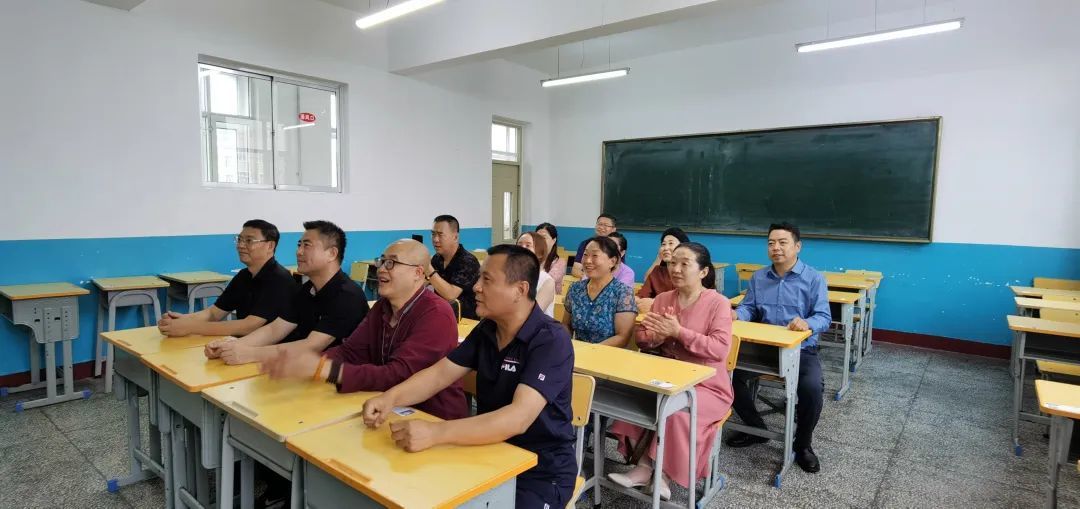 书法家王彦涛为母校黑龙江望奎二中题写校名校训校歌凤凰网陕西_凤凰