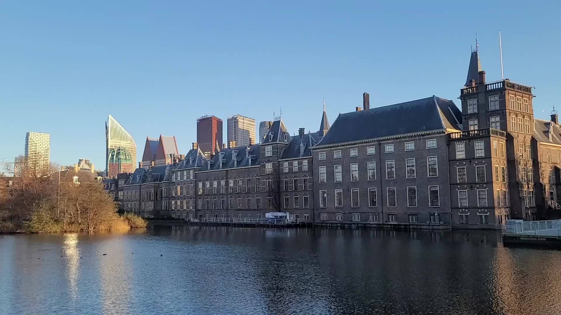 荷兰极右翼自由党成为众议院第一大党