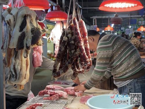 少量商家更换了白色灯