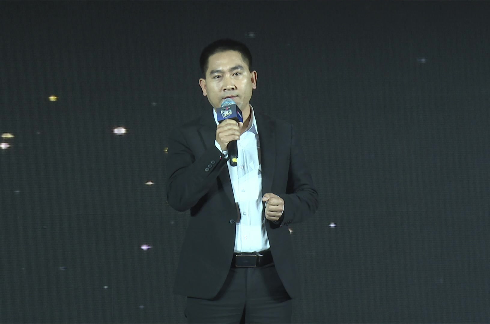 刘秀祥获评凤凰网行动者联盟2023公益盛典年度公益人物