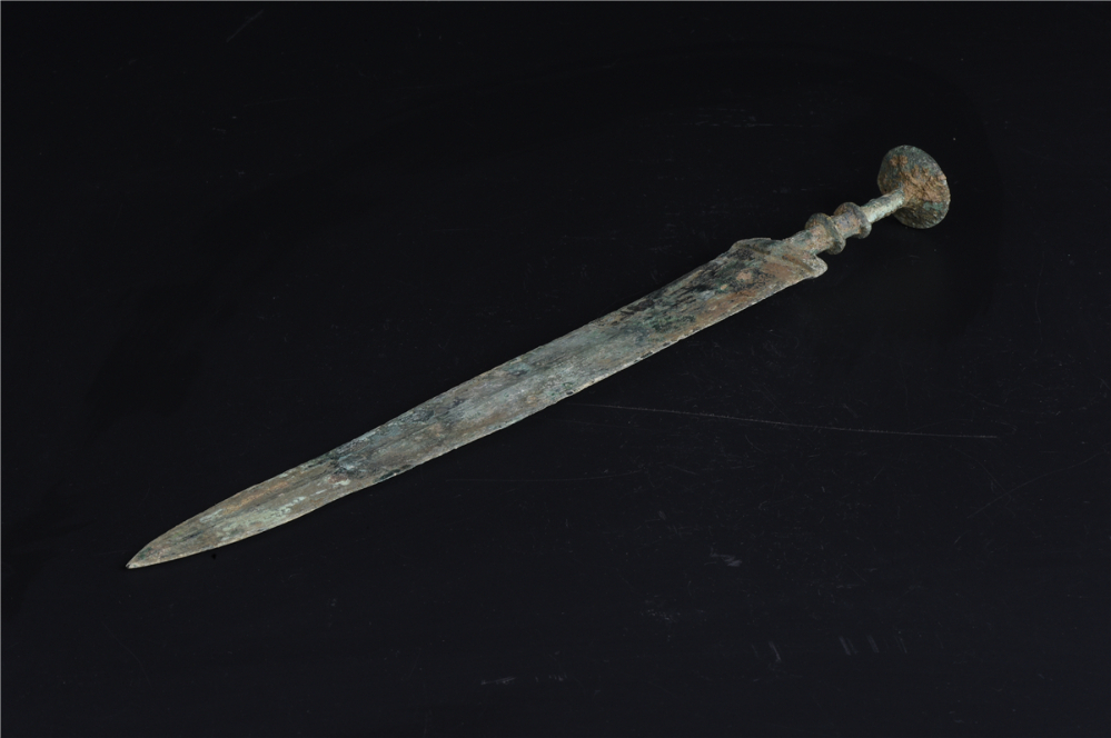 竹节柄青铜剑·汉代·酒泉市博物馆藏