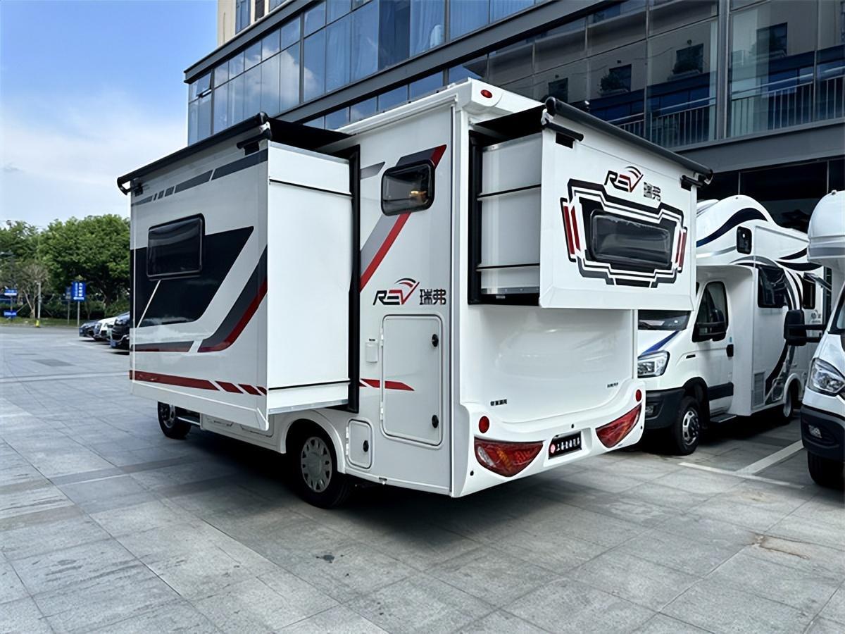 瑞弗v820双拓展房车上海现车特价