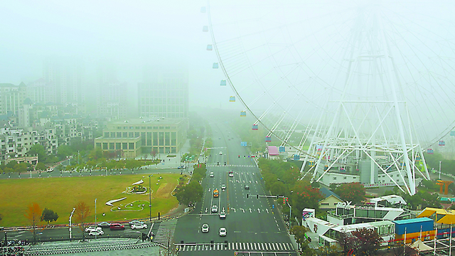 82个市县区发布大雾预警 江西近期缘何“大雾锁城”？