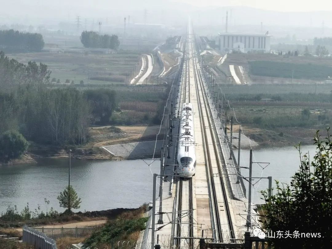 莱荣高铁12月8日开通运营。国铁济南局供图