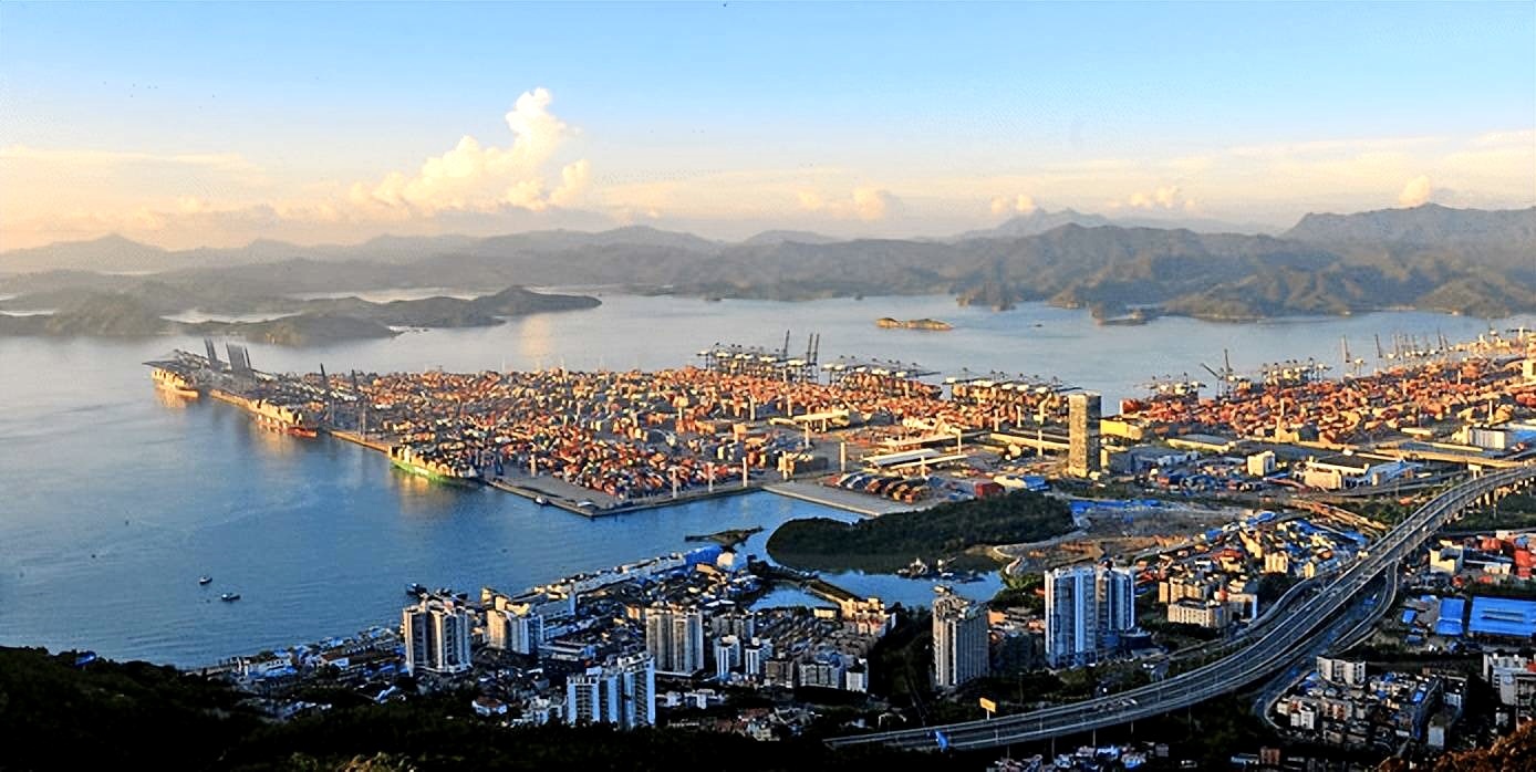 服务高水平对外开放 ①中国银行深圳市分行赋能外贸高质量发展