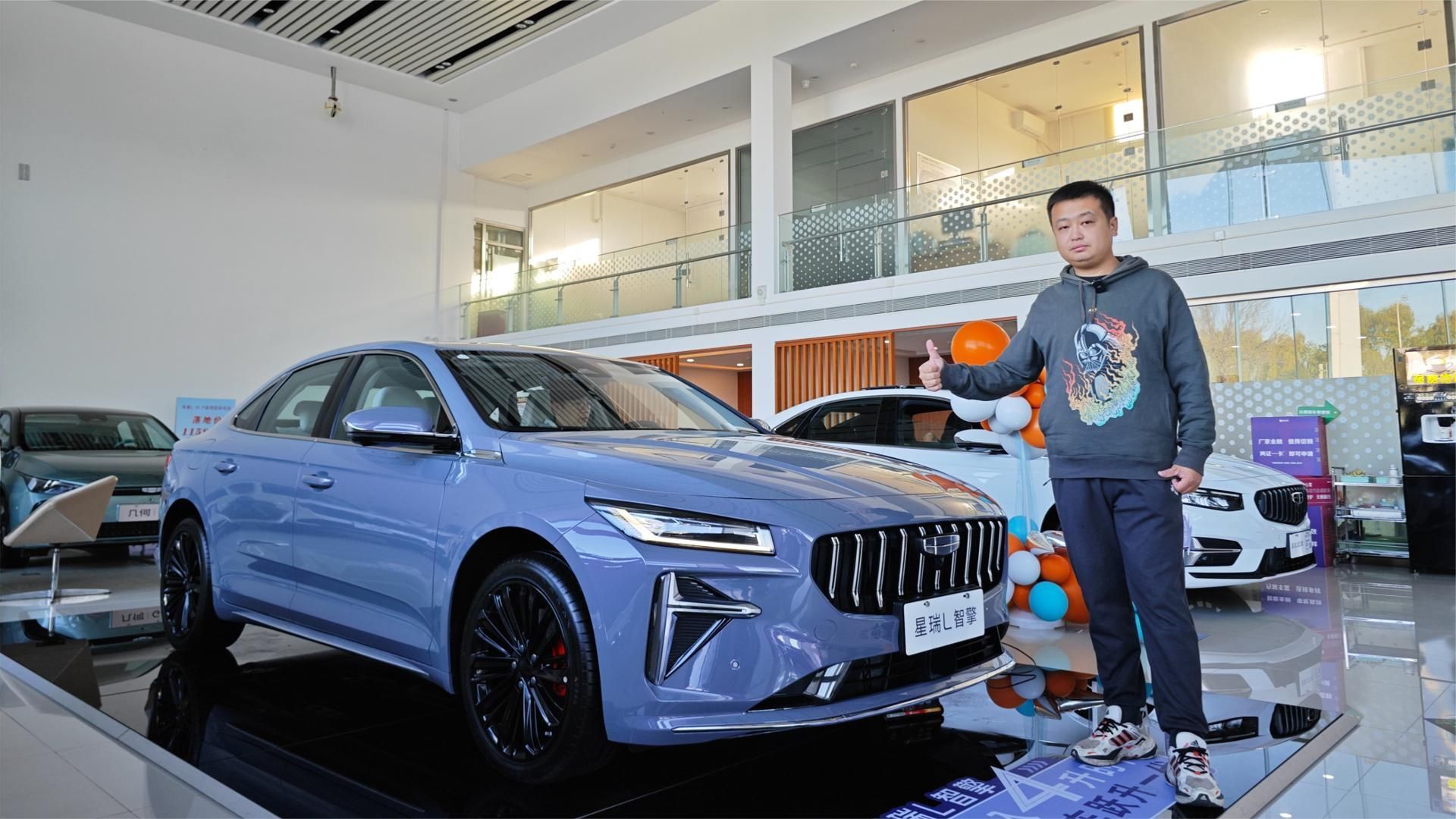 不插电混动油耗更低 到店实拍吉利星瑞L/星越L智擎版