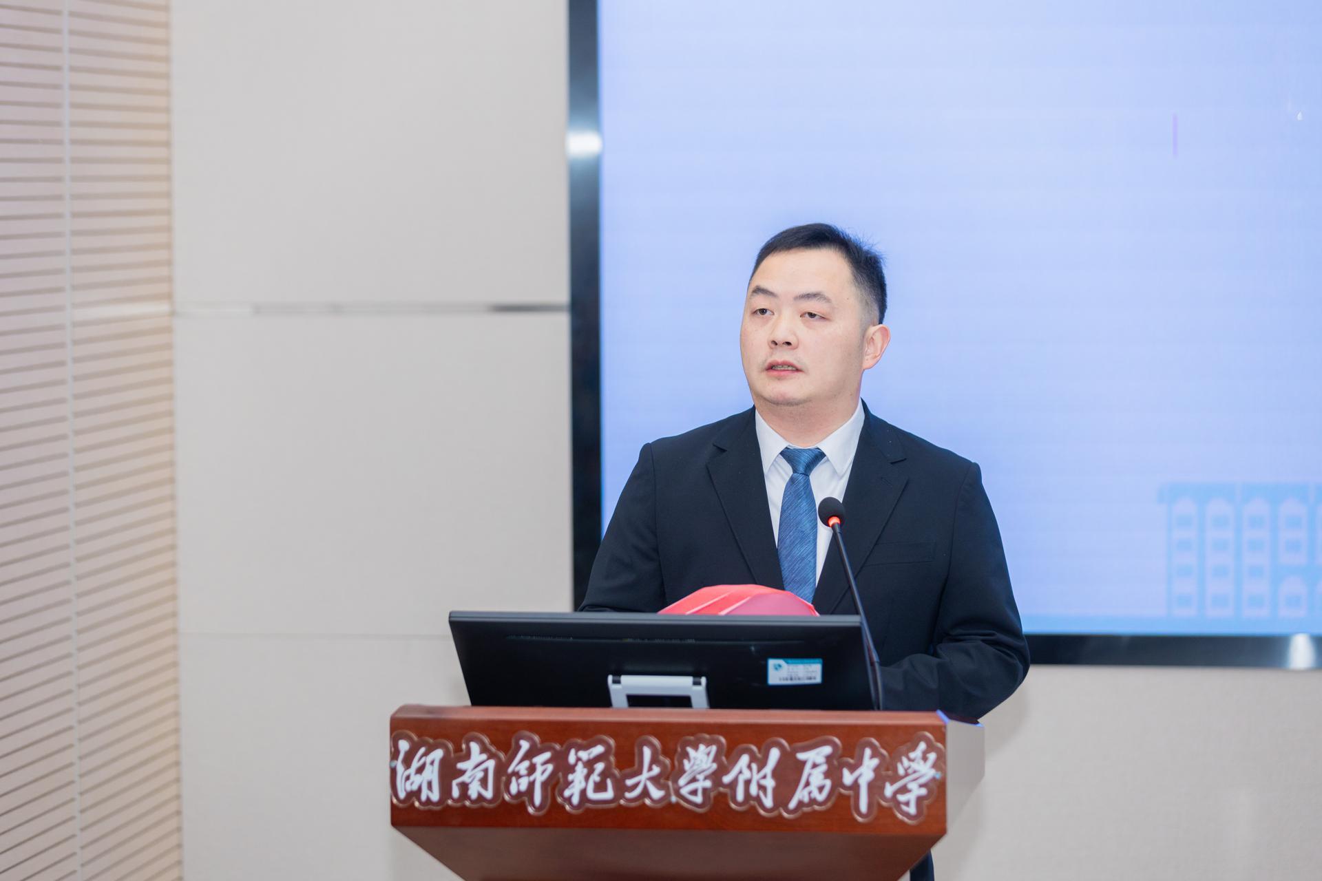 △湖南师大附中党委委员、后勤服务中心主任李智敏。