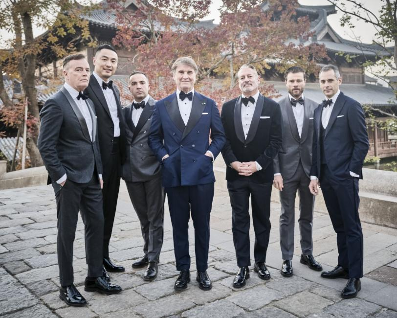 Brunello Cucinelli在中国荣获“2023年GQ年度设计师”大奖