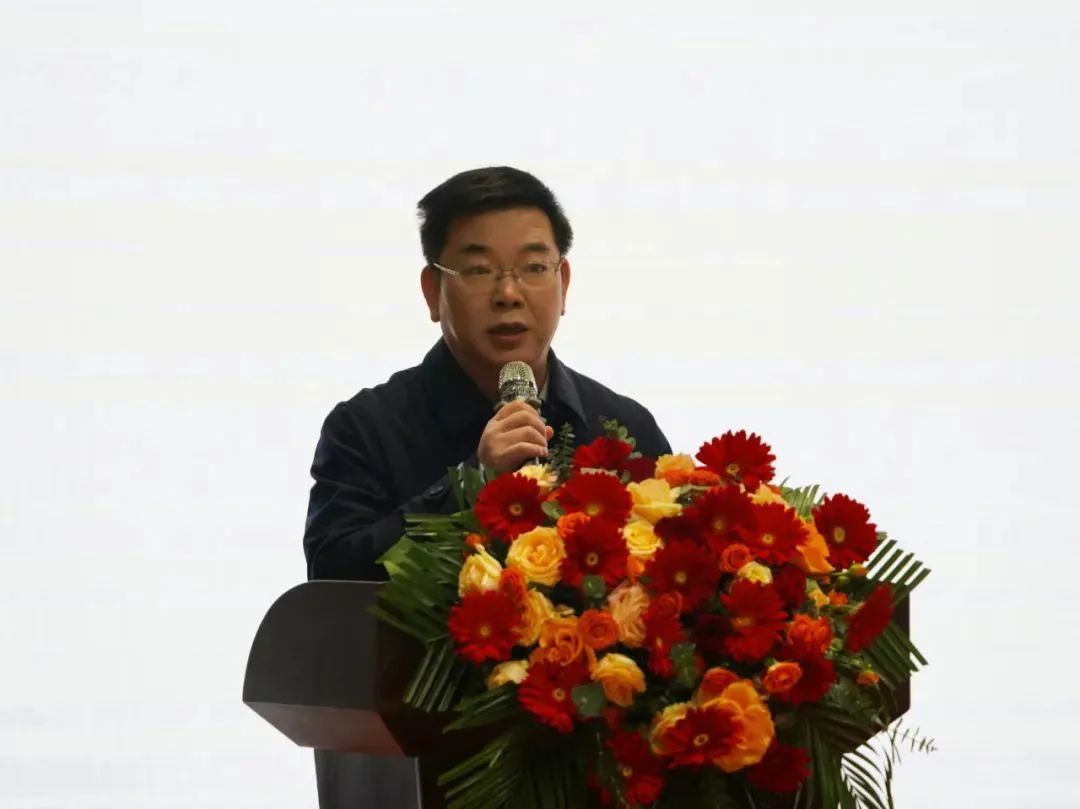 江西出版传媒集团党委委员,副总经理汪维国