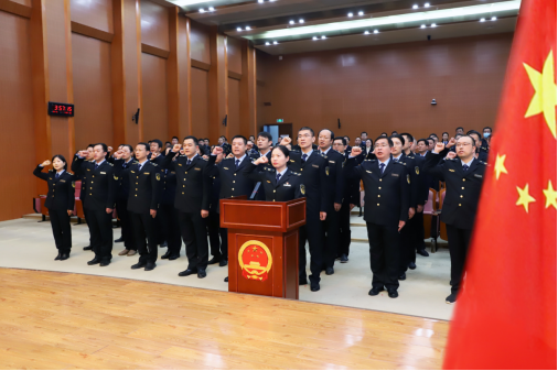湖北省市场监管局举行宪法宣誓仪式