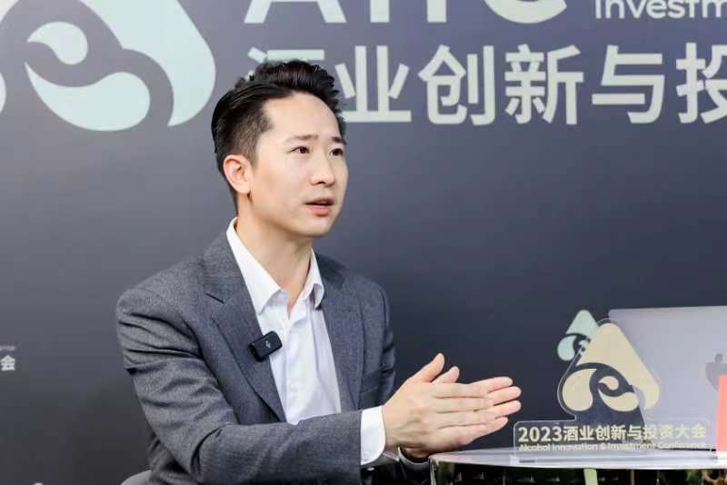百润崃州酒厂沈安琪:品牌先行 深度绑定中国文化首创中国黄酒桶威士忌