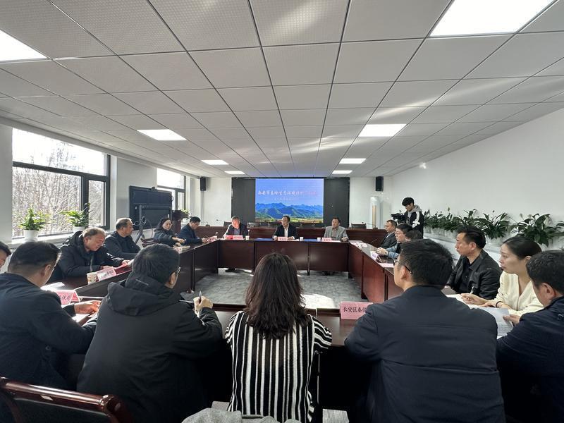 西安市秦岭生态环境保护管理局为沿山6个区县配发65套无人机设备